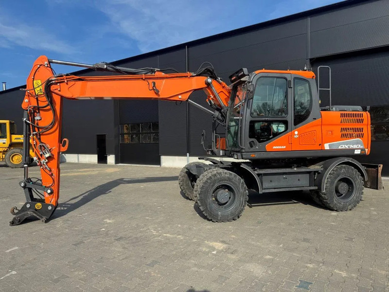 Doosan DX140-5 2018 - Колесен багер: снимка 2 Doosan DX140-5 2018 - Колесен багер: снимка 2