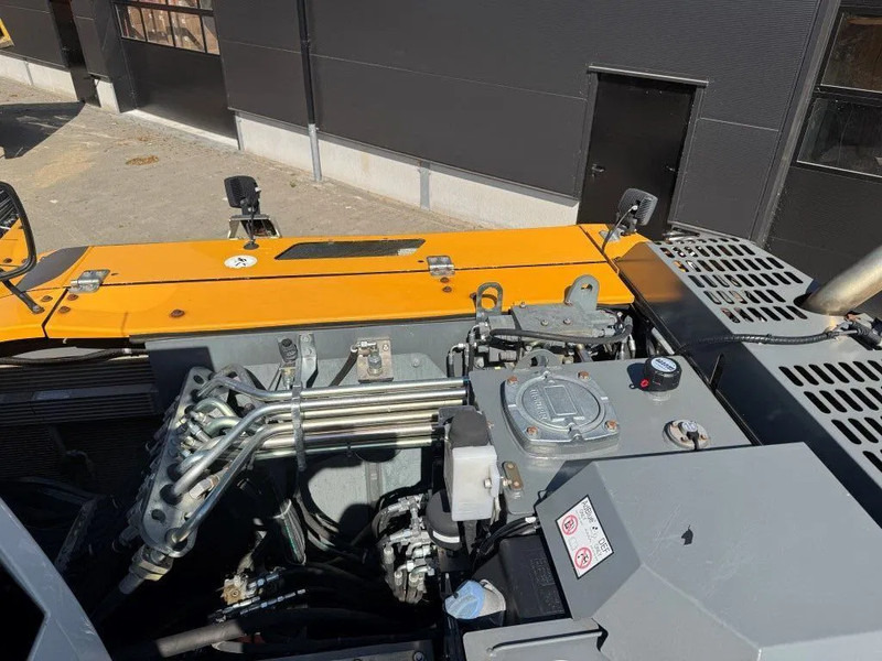 Колесен багер Liebherr A914 2018 8950 uur NL Machine: снимка 17