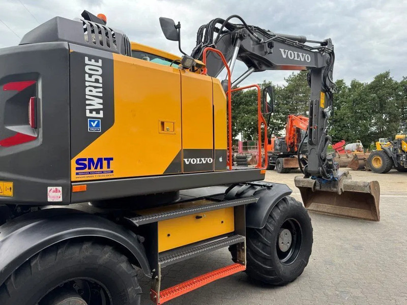 Volvo EWR150E 2019 6300 uur ! NETTE FRISSE MACHINE ! - Колесен багер: снимка 4 Volvo EWR150E 2019 6300 uur ! NETTE FRISSE MACHINE ! - Колесен багер: снимка 4