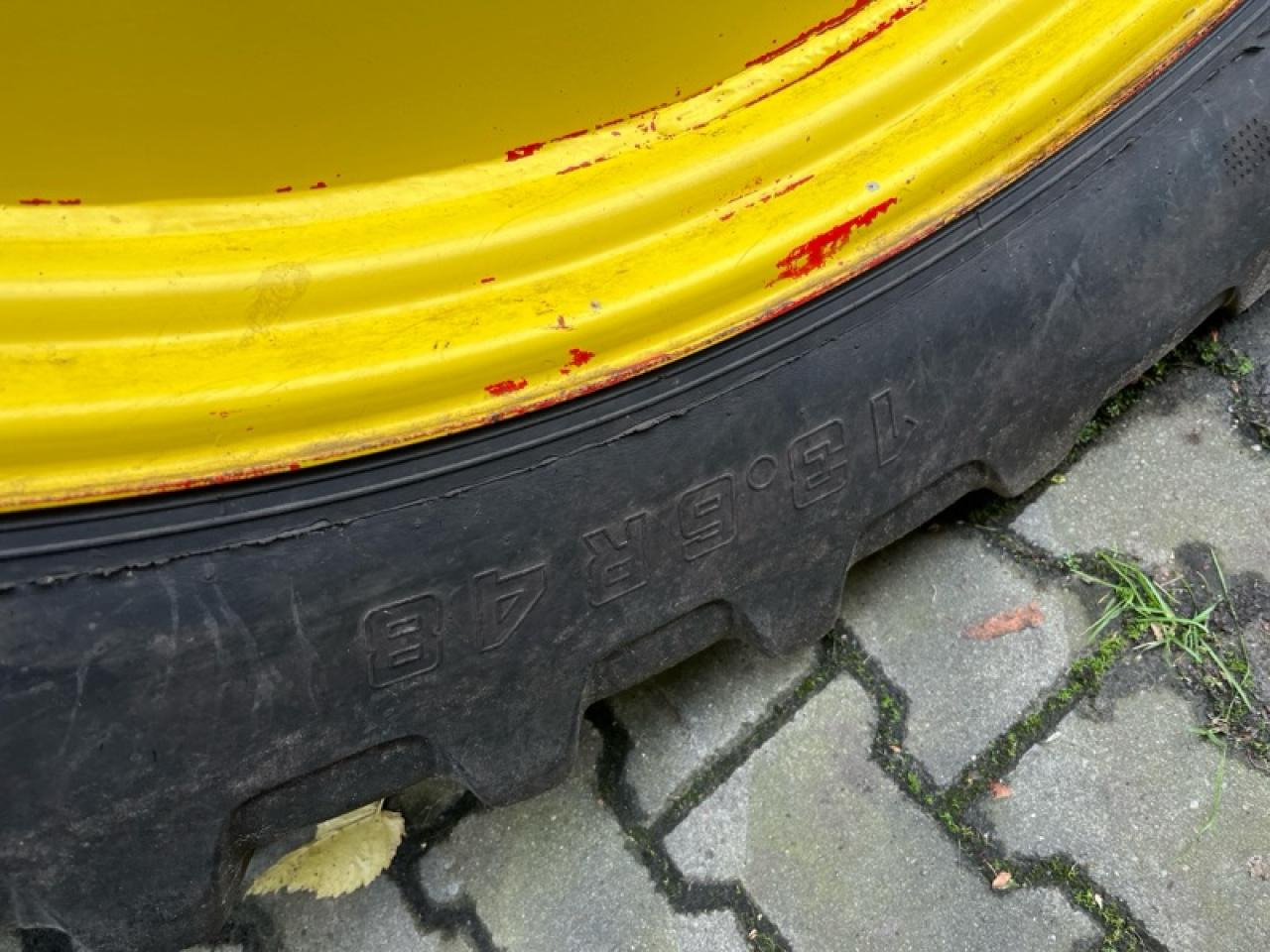 Alliance 13.6R48 inkl. KN Kupplung - Гума за Селскостопанска техника: снимка 4 Alliance 13.6R48 inkl. KN Kupplung - Гума за Селскостопанска техника: снимка 4