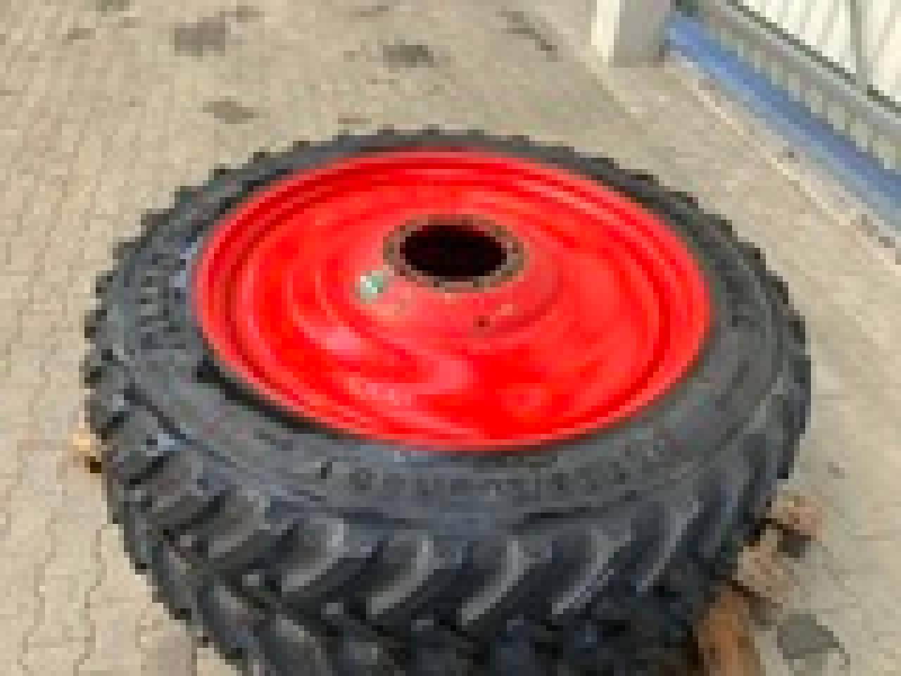 Alliance 320/105R50 - Гума за Селскостопанска техника: снимка 1 Alliance 320/105R50 - Гума за Селскостопанска техника: снимка 1