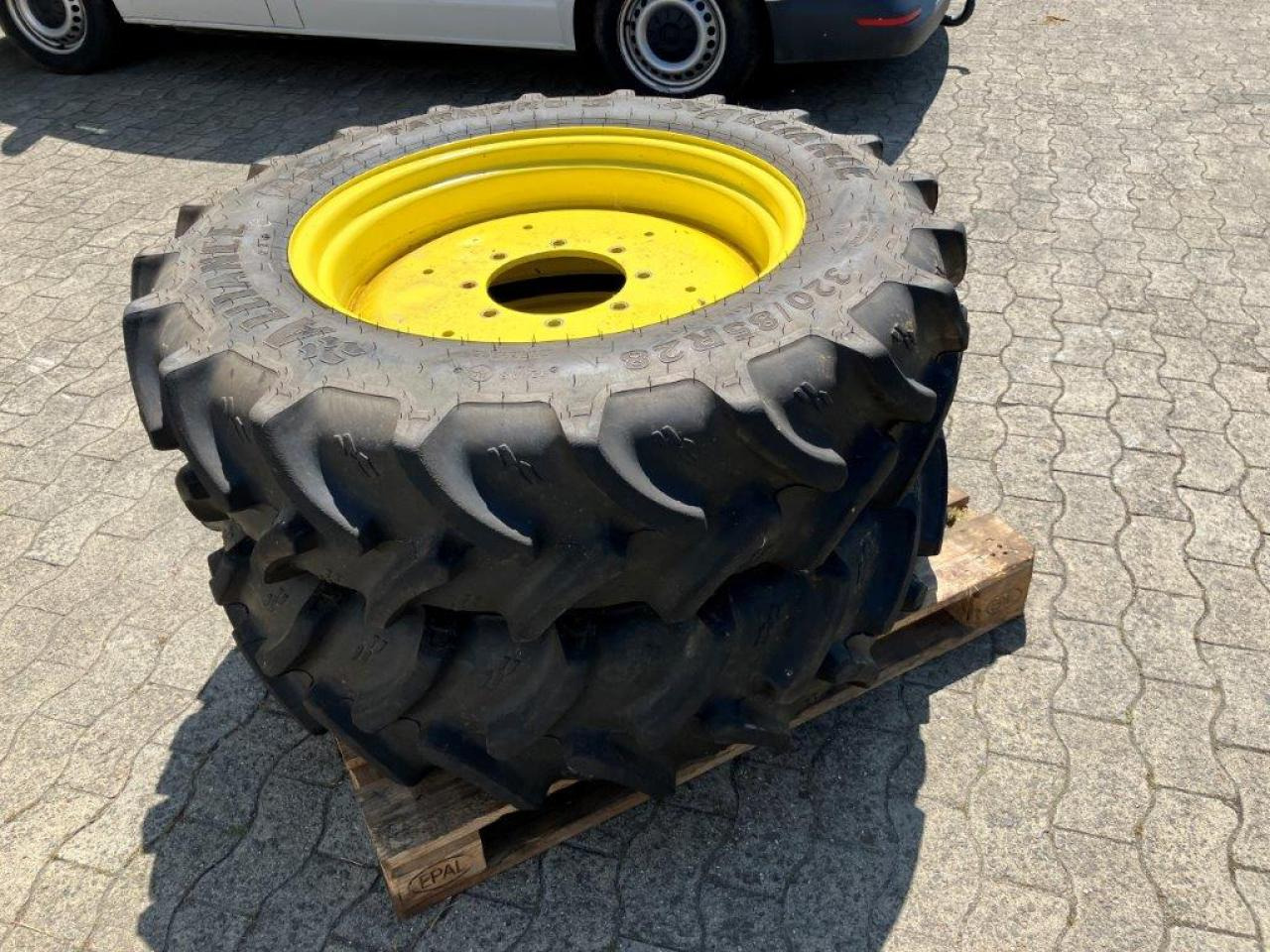Alliance 320/85R28 - Гума за Селскостопанска техника: снимка 2 Alliance 320/85R28 - Гума за Селскостопанска техника: снимка 2