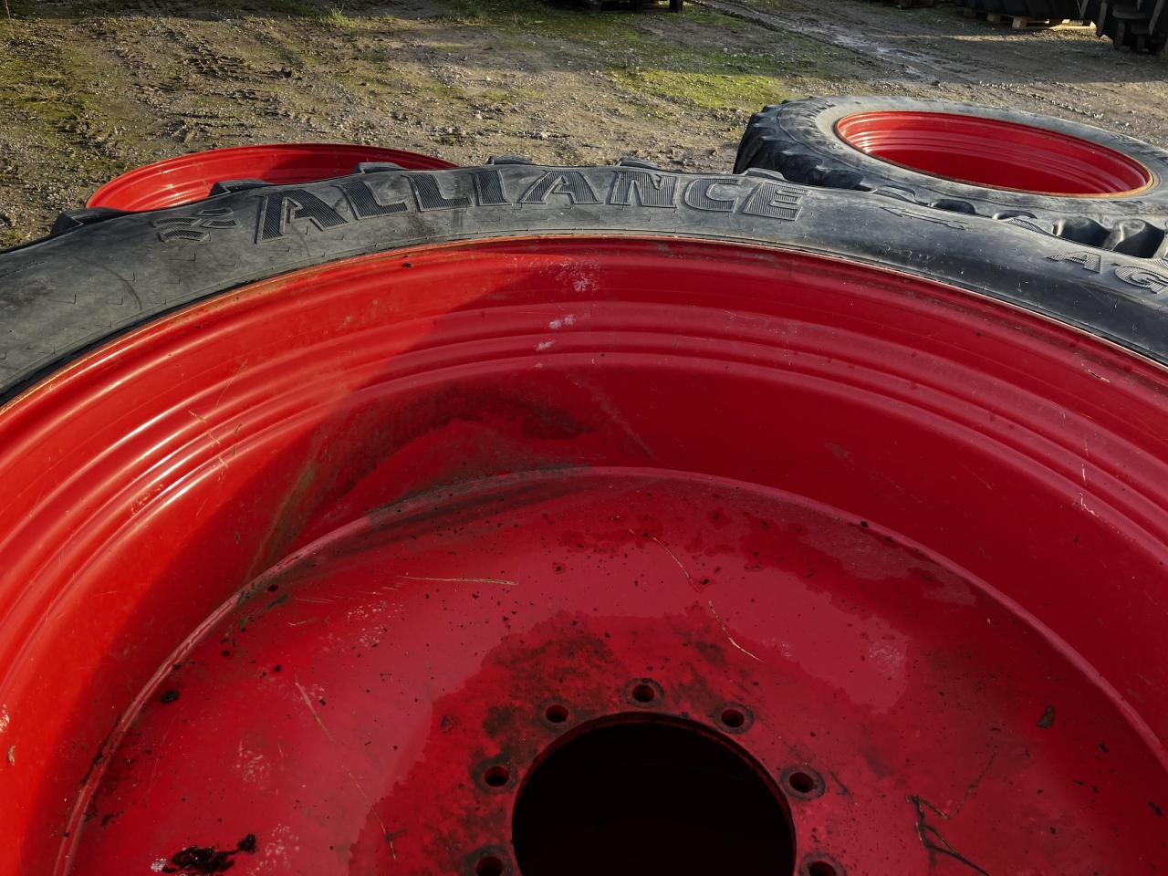 Alliance 520/85R46 VF - Гума за Селскостопанска техника: снимка 3 Alliance 520/85R46 VF - Гума за Селскостопанска техника: снимка 3