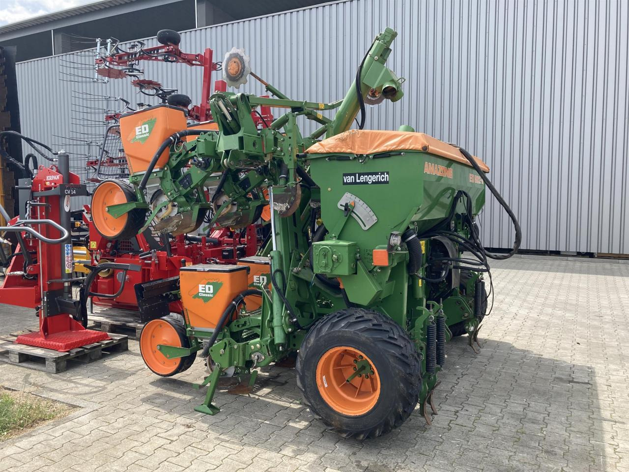 Amazone ED602K - Прецизна сеялка: снимка 3 Amazone ED602K - Прецизна сеялка: снимка 3