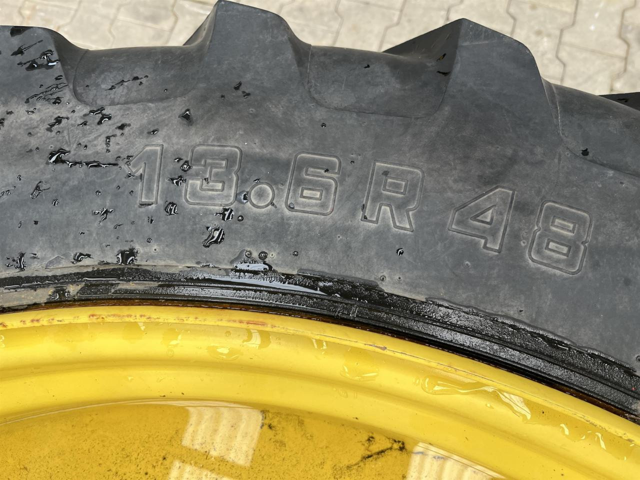 BKT 270/95R32 - Гума за Селскостопанска техника: снимка 2 BKT 270/95R32 - Гума за Селскостопанска техника: снимка 2
