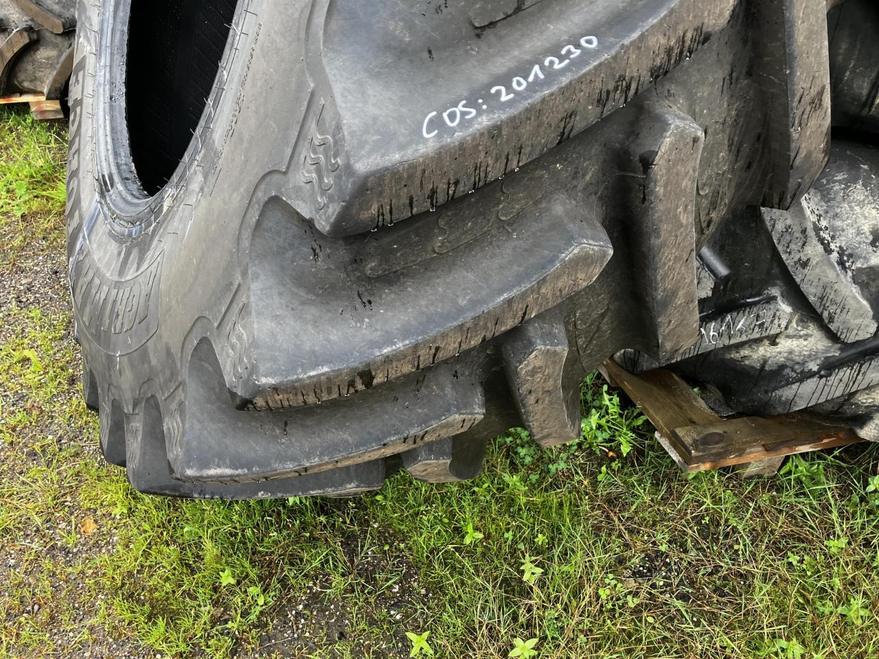 BKT 650/85R42 IF - Гума за Селскостопанска техника: снимка 4 BKT 650/85R42 IF - Гума за Селскостопанска техника: снимка 4