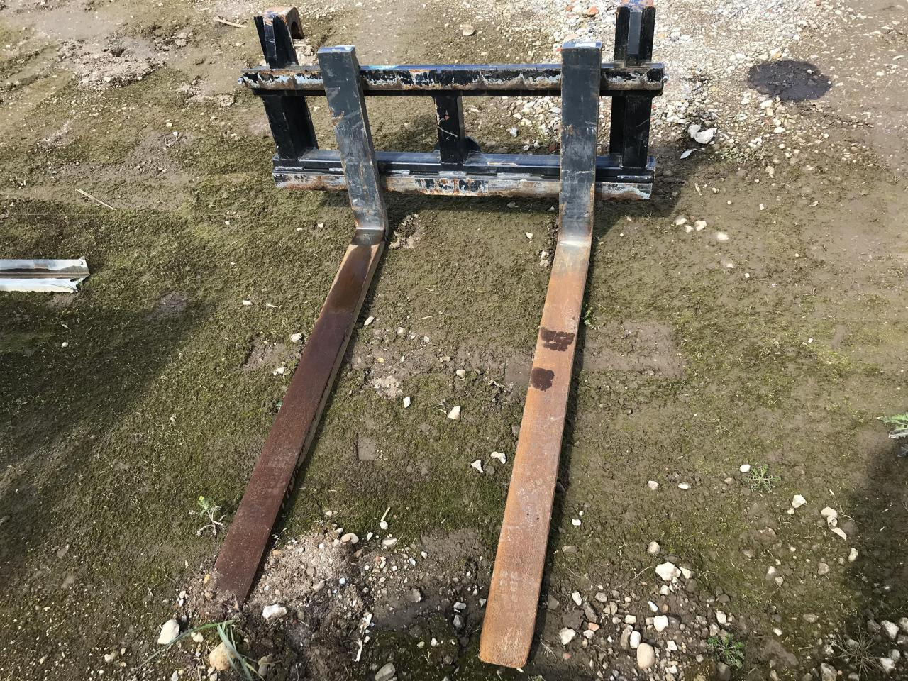 Bressel 2,5 to (1300 mm Zinken) - Вилици за Селскостопанска техника: снимка 2 Bressel 2,5 to (1300 mm Zinken) - Вилици за Селскостопанска техника: снимка 2