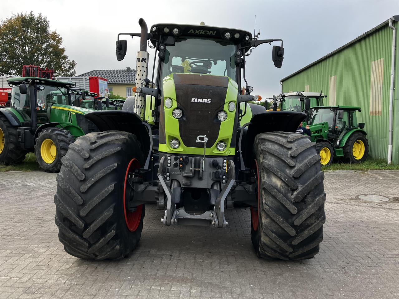CLAAS Axion 950 - Трактор: снимка 3 CLAAS Axion 950 - Трактор: снимка 3