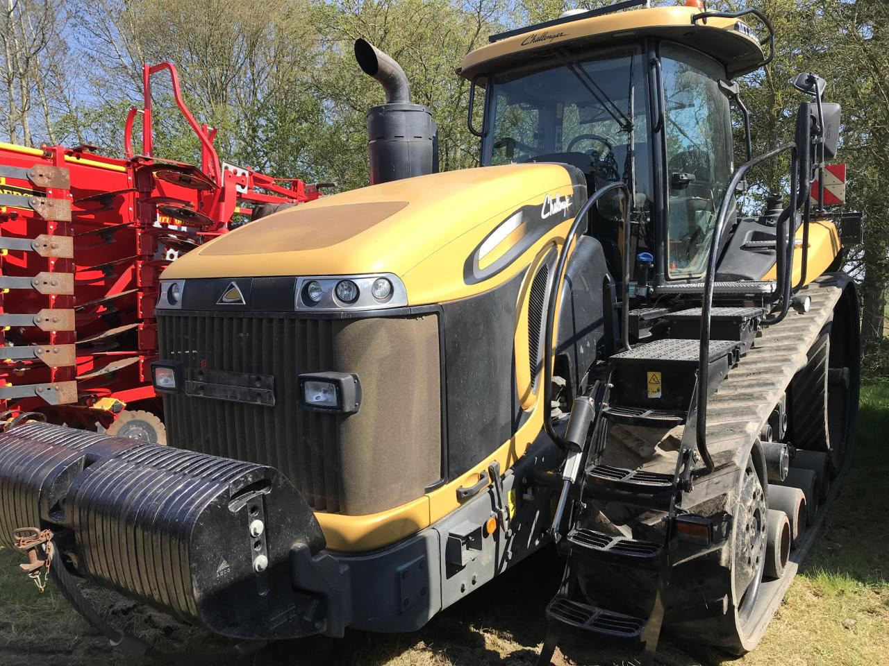 Challenger MT865E - Верижен трактор: снимка 1 Challenger MT865E - Верижен трактор: снимка 1