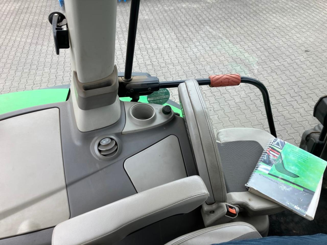 Трактор Deutz-Fahr 6215 TTV: снимка 20 Трактор Deutz-Fahr 6215 TTV: снимка 20