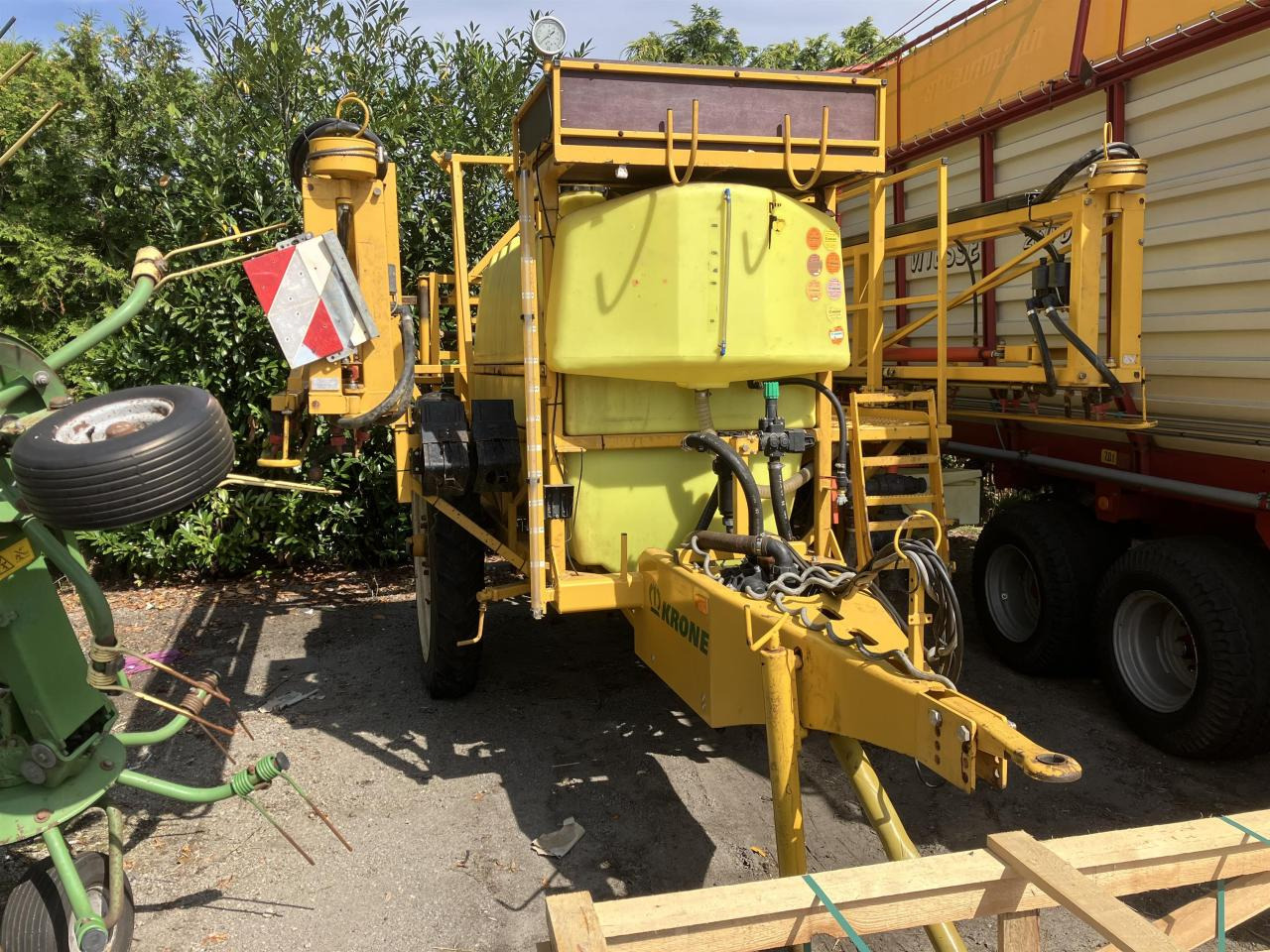 Dubex Junior 2500-27 - Прикачна пръскачка: снимка 2 Dubex Junior 2500-27 - Прикачна пръскачка: снимка 2