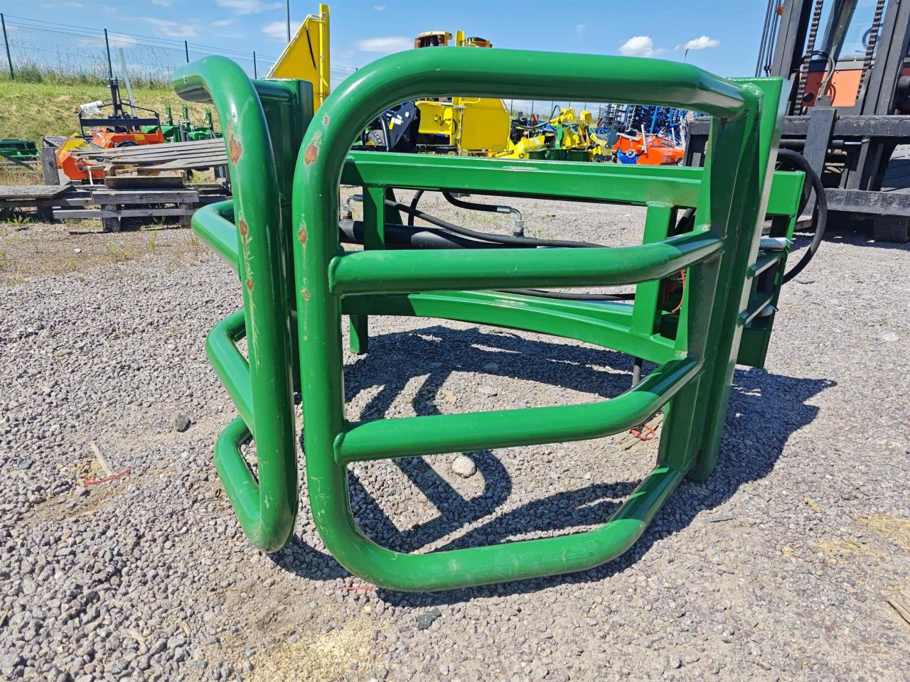 Düvelsdorf Rundballenzange - Челен товарач за трактор: снимка 3 Düvelsdorf Rundballenzange - Челен товарач за трактор: снимка 3