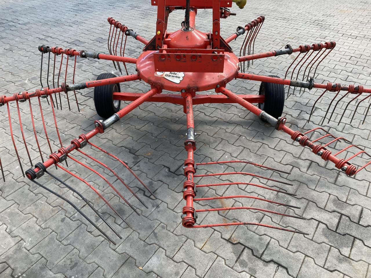 Fella TS 335 DN - Гребло/ Сенообръщачка: снимка 4 Fella TS 335 DN - Гребло/ Сенообръщачка: снимка 4
