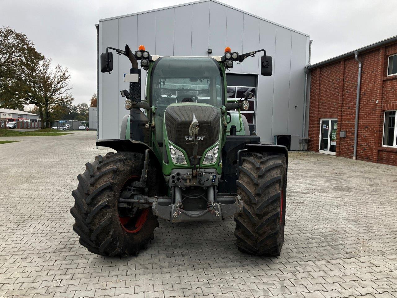 Fendt 716 Vario Profi Plus - Трактор: снимка 2 Fendt 716 Vario Profi Plus - Трактор: снимка 2