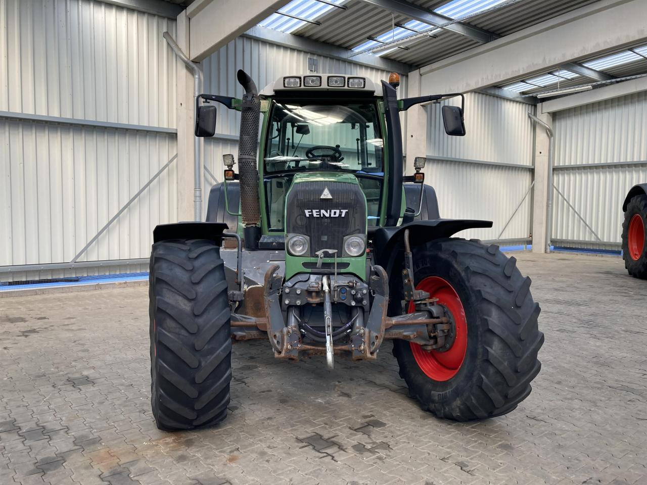 Fendt 818 Vario TMS - Трактор: снимка 4 Fendt 818 Vario TMS - Трактор: снимка 4