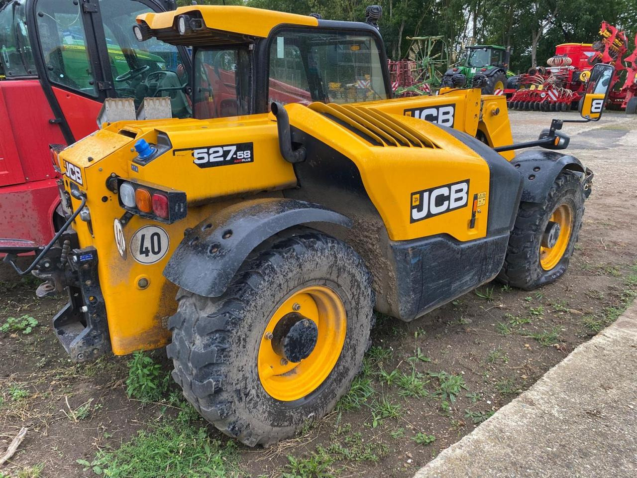 JCB 527-58 Agri Plus - Телескопичен товарач: снимка 3 JCB 527-58 Agri Plus - Телескопичен товарач: снимка 3