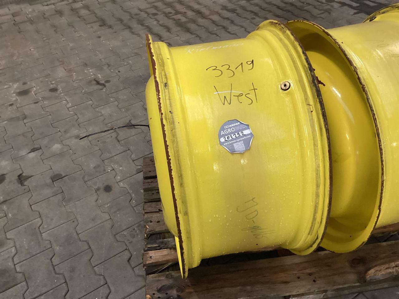 John Deere 15x30 - Гума за Селскостопанска техника: снимка 2 John Deere 15x30 - Гума за Селскостопанска техника: снимка 2