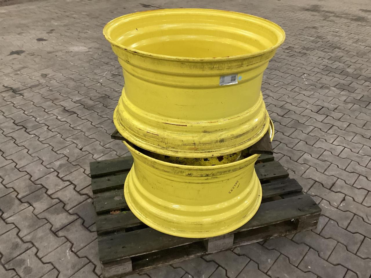 John Deere 16x30 - Гума за Селскостопанска техника: снимка 1 John Deere 16x30 - Гума за Селскостопанска техника: снимка 1