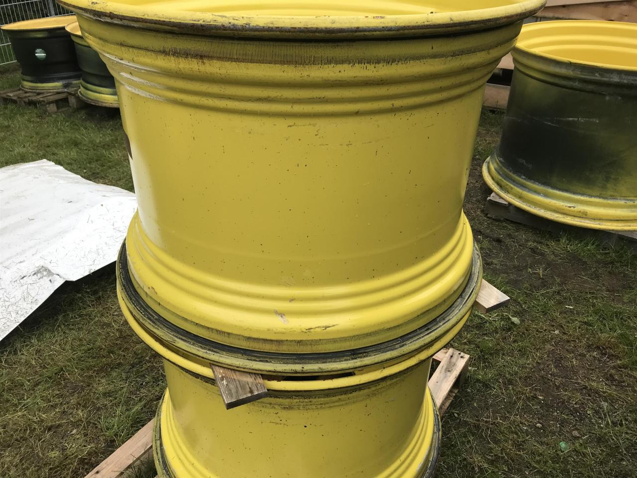 John Deere 23x34 - Гума за Селскостопанска техника: снимка 4 John Deere 23x34 - Гума за Селскостопанска техника: снимка 4