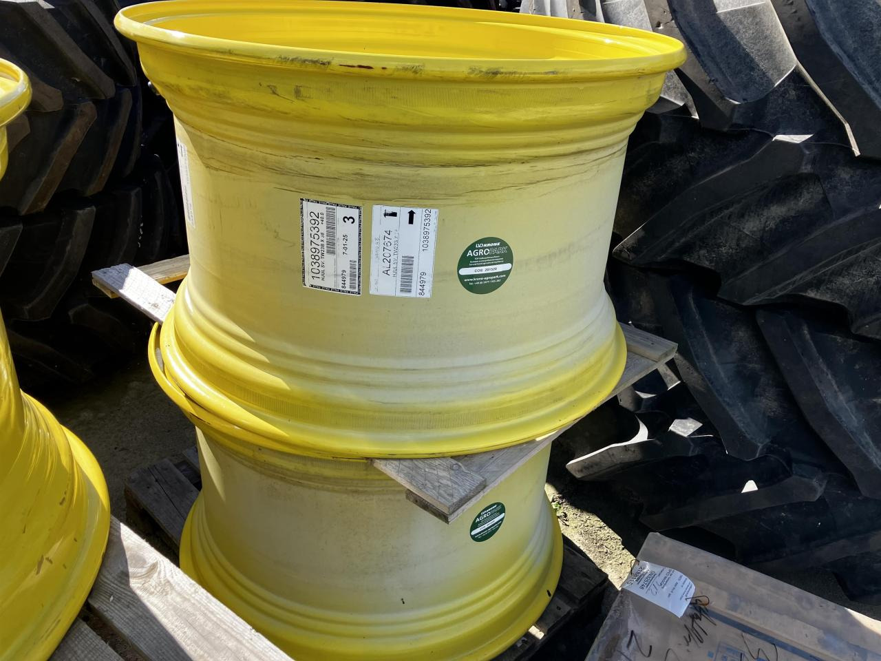 John Deere 23x38 - Гума за Селскостопанска техника: снимка 1 John Deere 23x38 - Гума за Селскостопанска техника: снимка 1