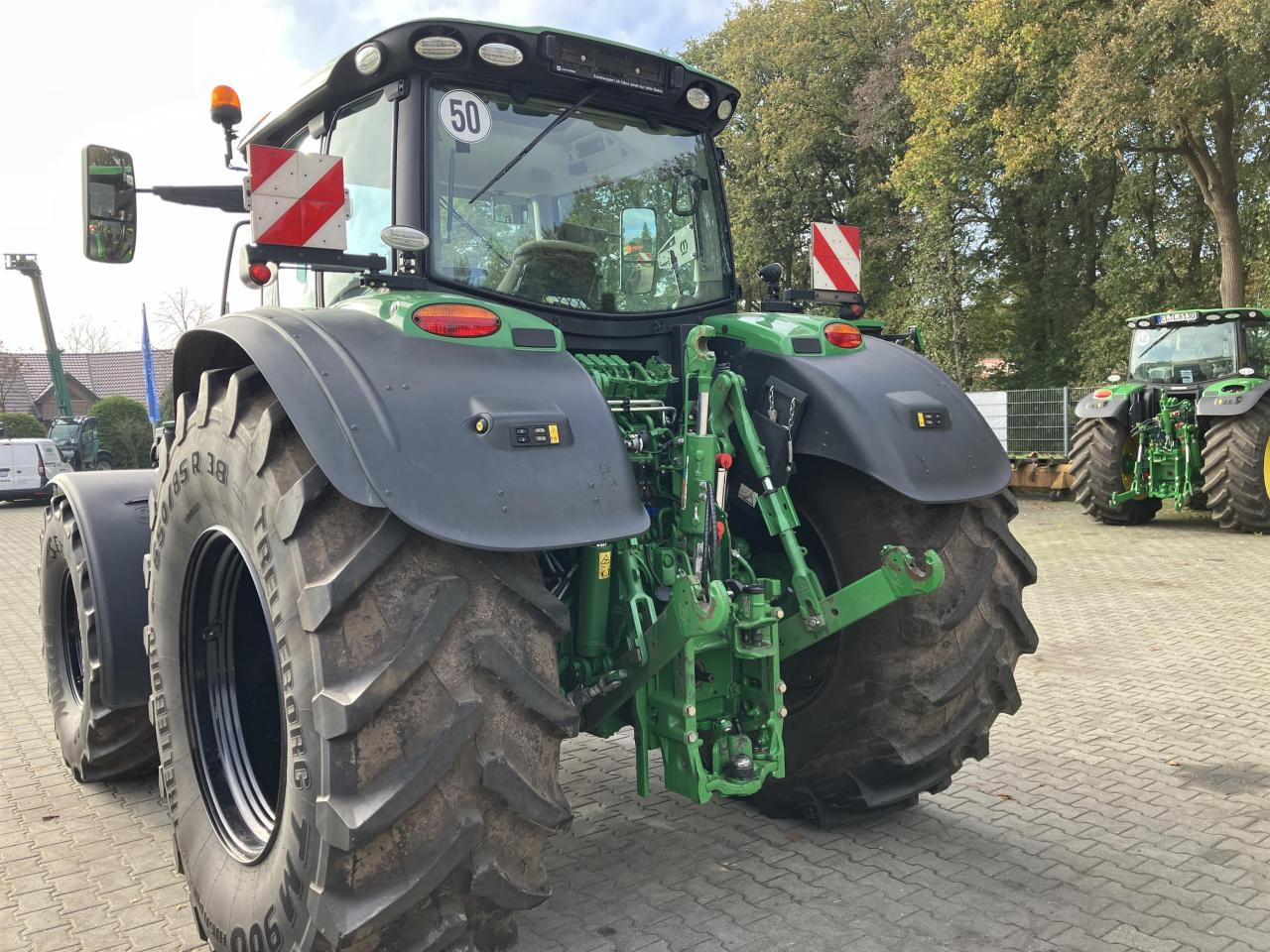 John Deere 6175R - Трактор: снимка 3 John Deere 6175R - Трактор: снимка 3