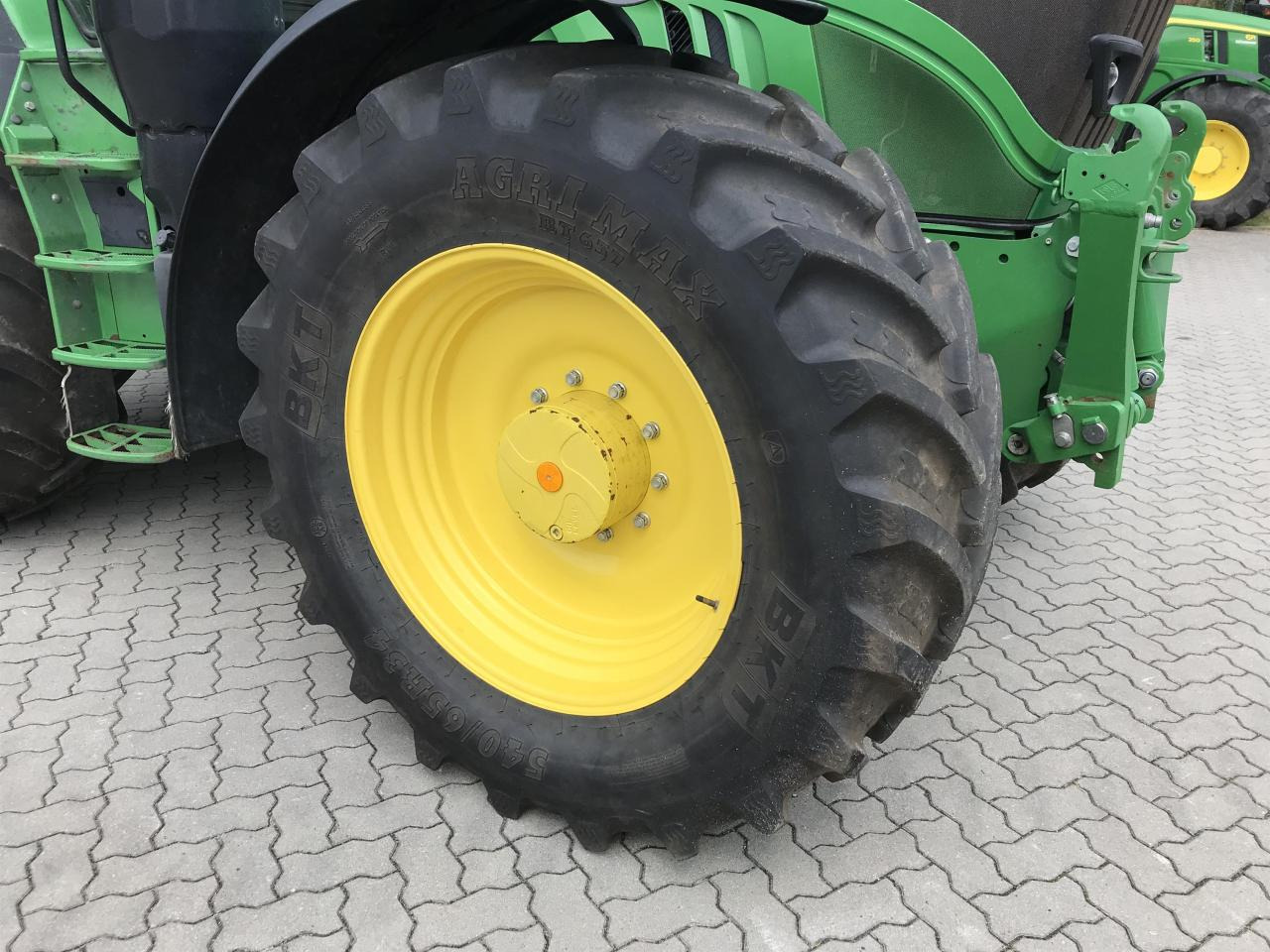 Трактор John Deere 6195R: снимка 8
