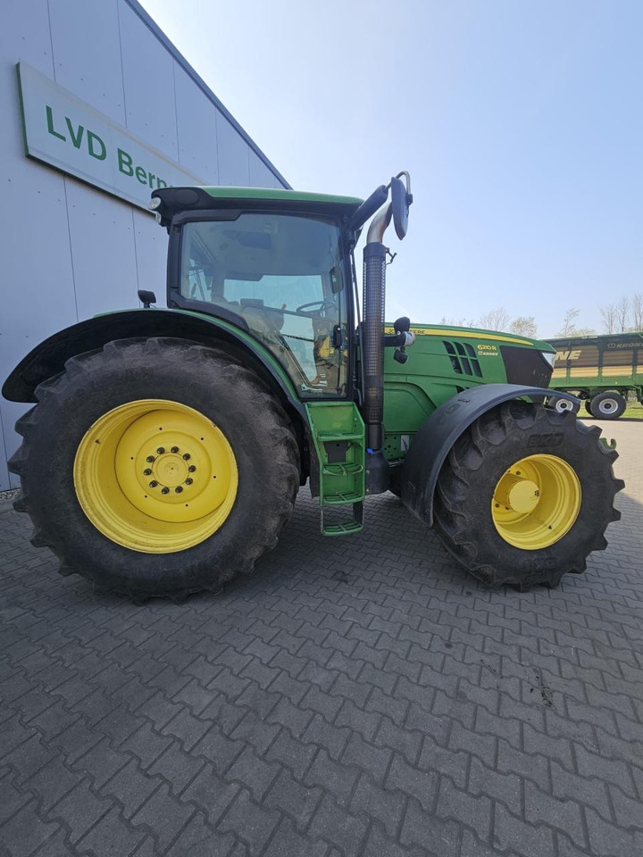 John Deere 6210R - Трактор: снимка 2 John Deere 6210R - Трактор: снимка 2