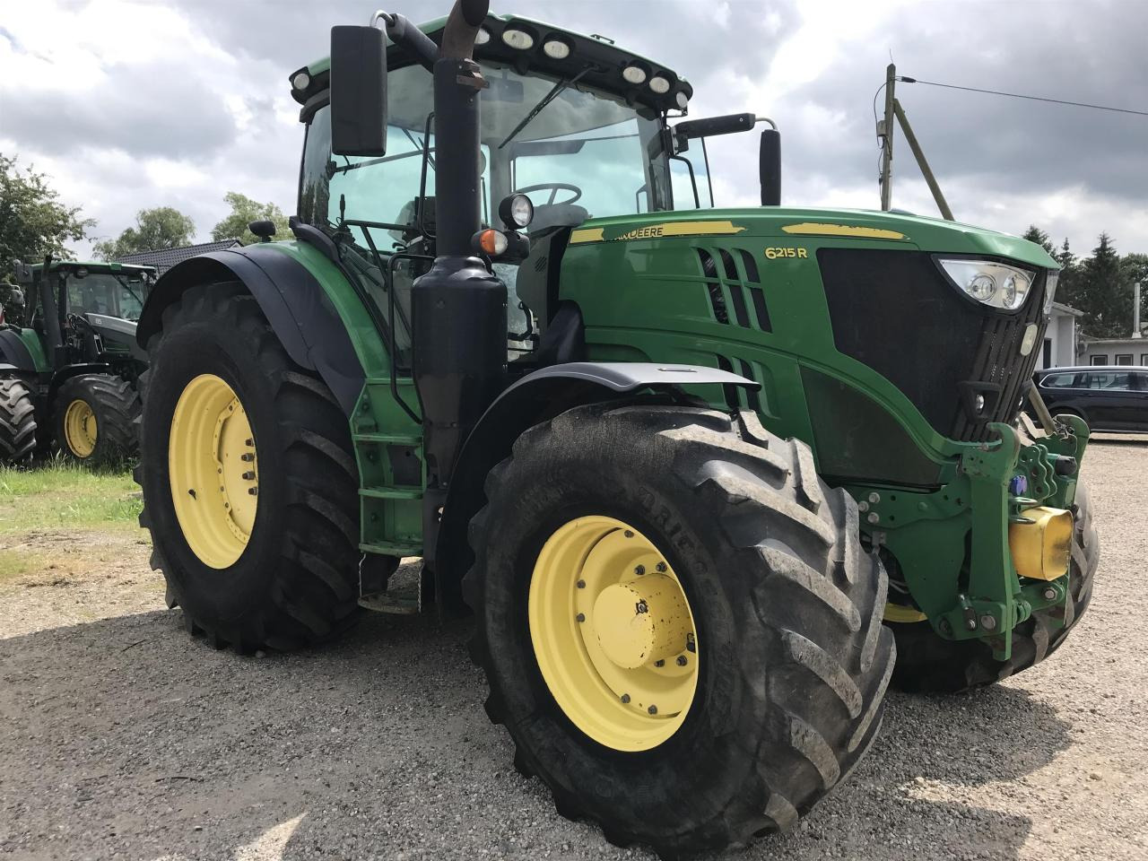 John Deere 6215R - Трактор: снимка 2 John Deere 6215R - Трактор: снимка 2