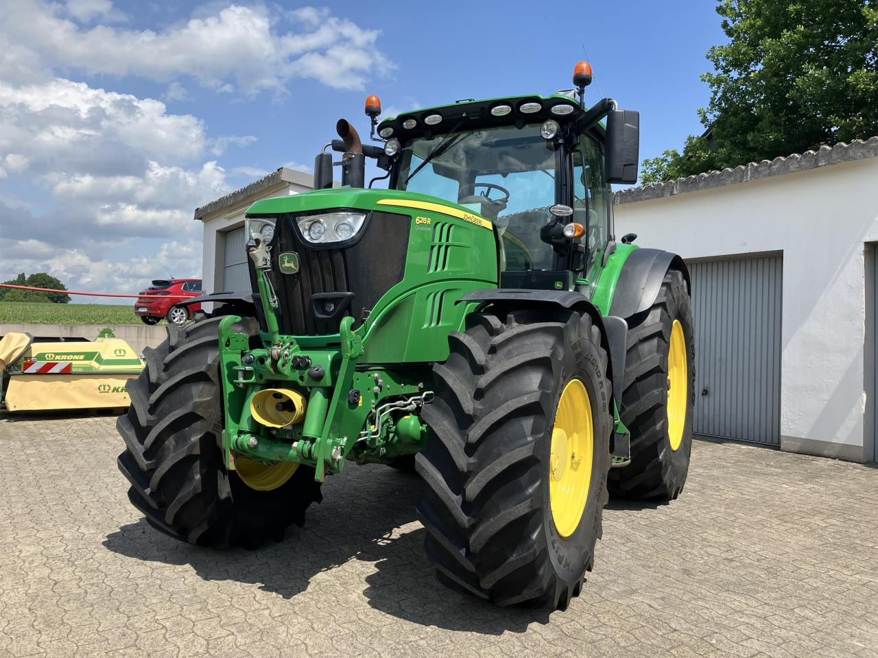 John Deere 6215R - Трактор: снимка 1 John Deere 6215R - Трактор: снимка 1