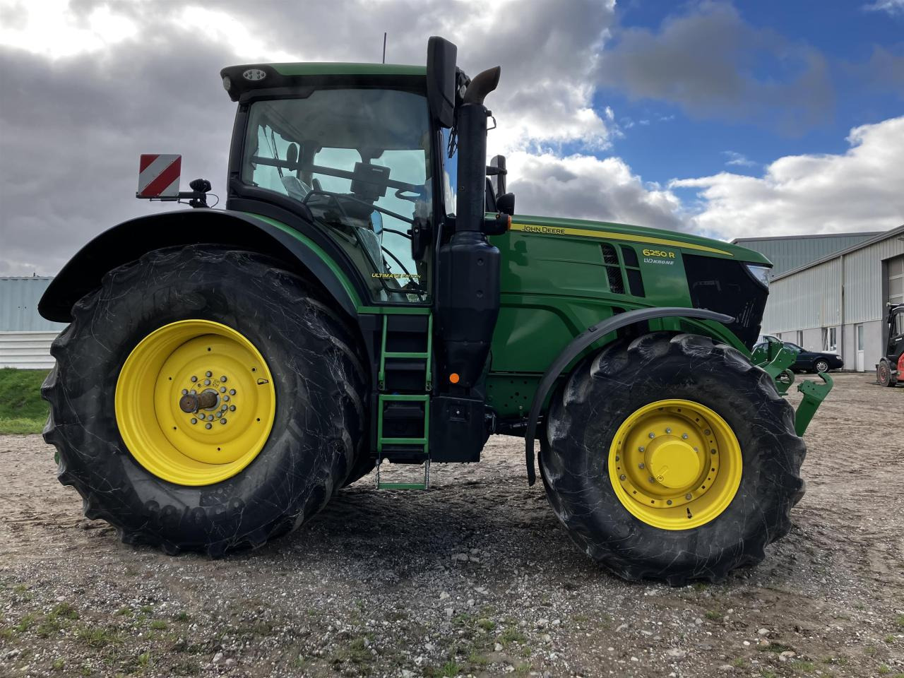 John Deere 6250R - Трактор: снимка 2 John Deere 6250R - Трактор: снимка 2