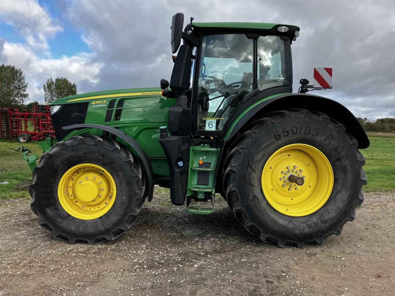John Deere 6250R - Трактор: снимка 1 John Deere 6250R - Трактор: снимка 1