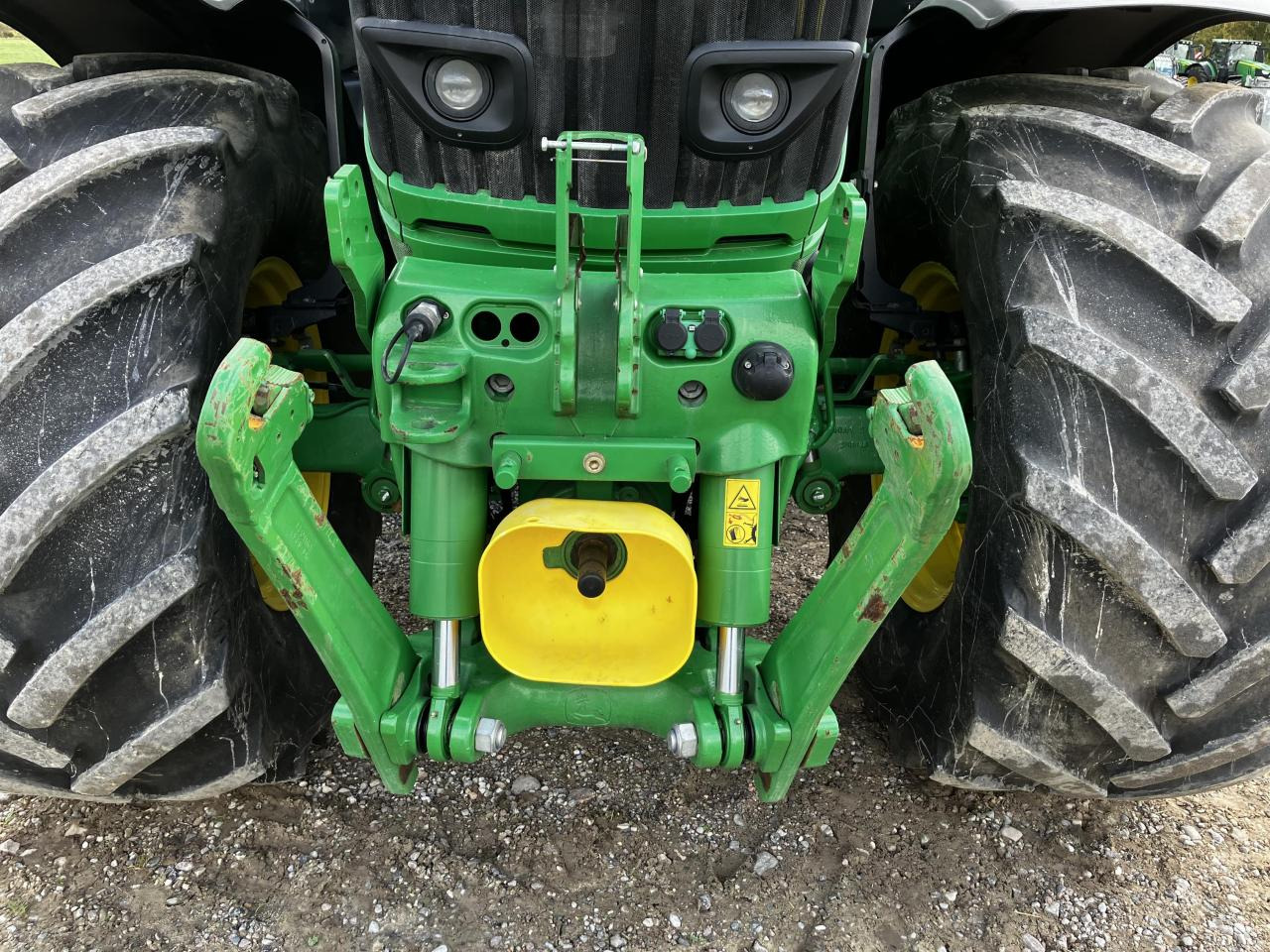John Deere 6250R - Трактор: снимка 4 John Deere 6250R - Трактор: снимка 4