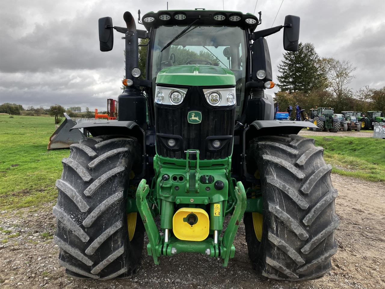 John Deere 6250R - Трактор: снимка 3 John Deere 6250R - Трактор: снимка 3