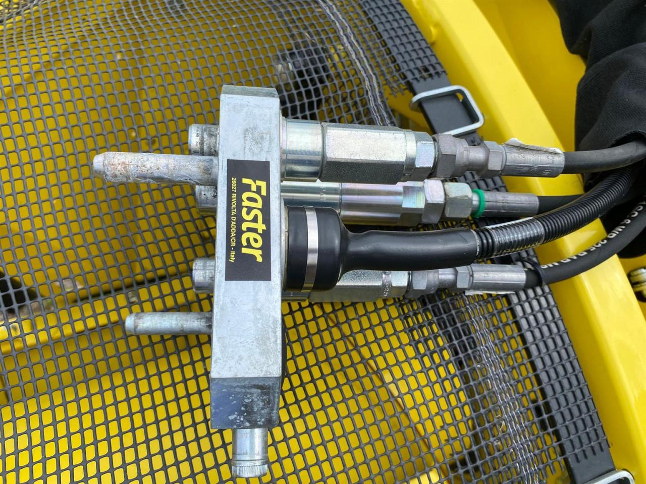 John Deere 639 - Принадлежност за силажокомбайн: снимка 3 John Deere 639 - Принадлежност за силажокомбайн: снимка 3