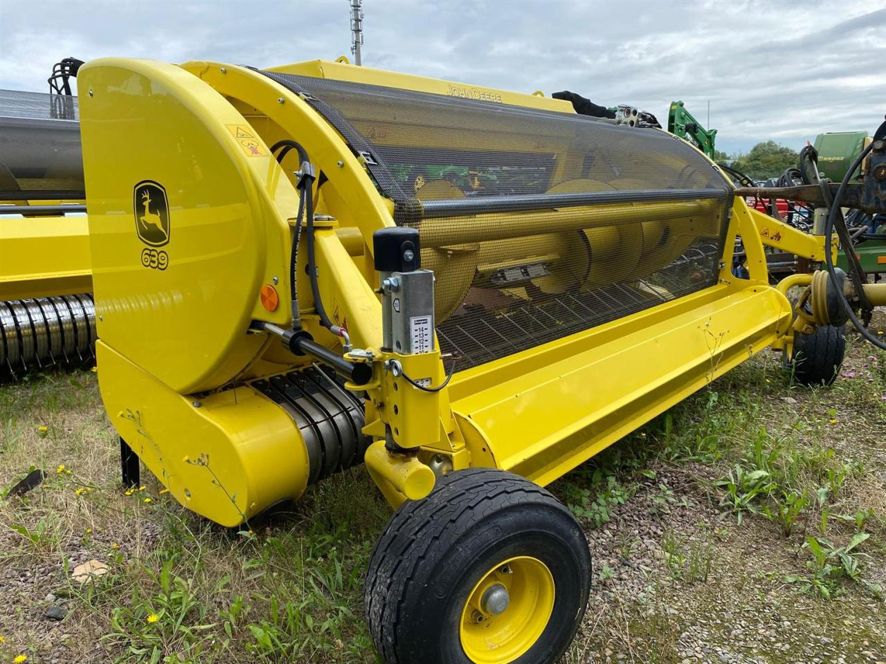 John Deere 639 - Принадлежност за силажокомбайн: снимка 1 John Deere 639 - Принадлежност за силажокомбайн: снимка 1