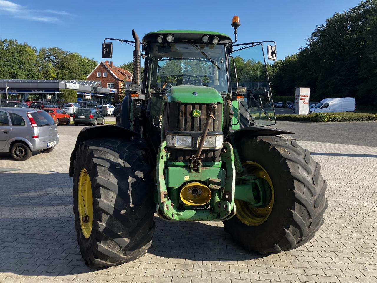 John Deere 6920 S - Трактор: снимка 2 John Deere 6920 S - Трактор: снимка 2