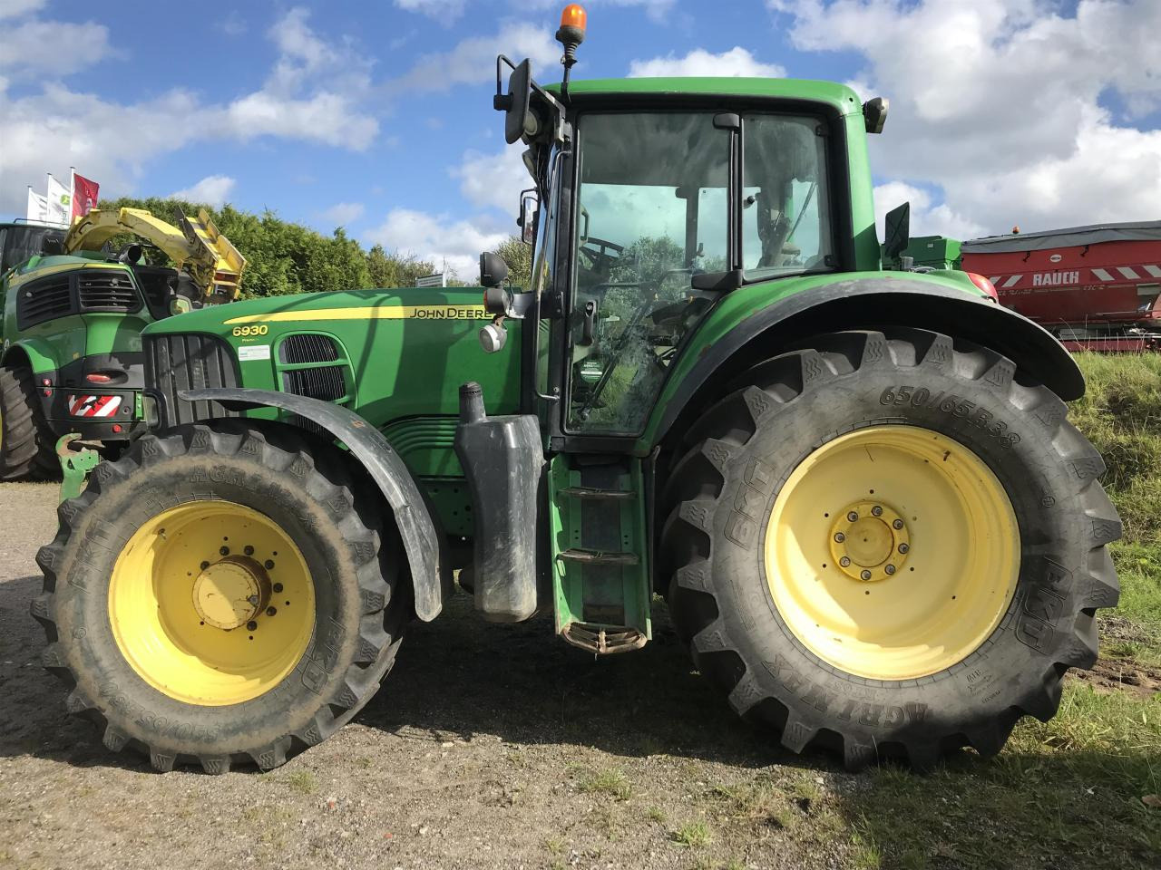John Deere 6930 Premium - Трактор: снимка 1 John Deere 6930 Premium - Трактор: снимка 1