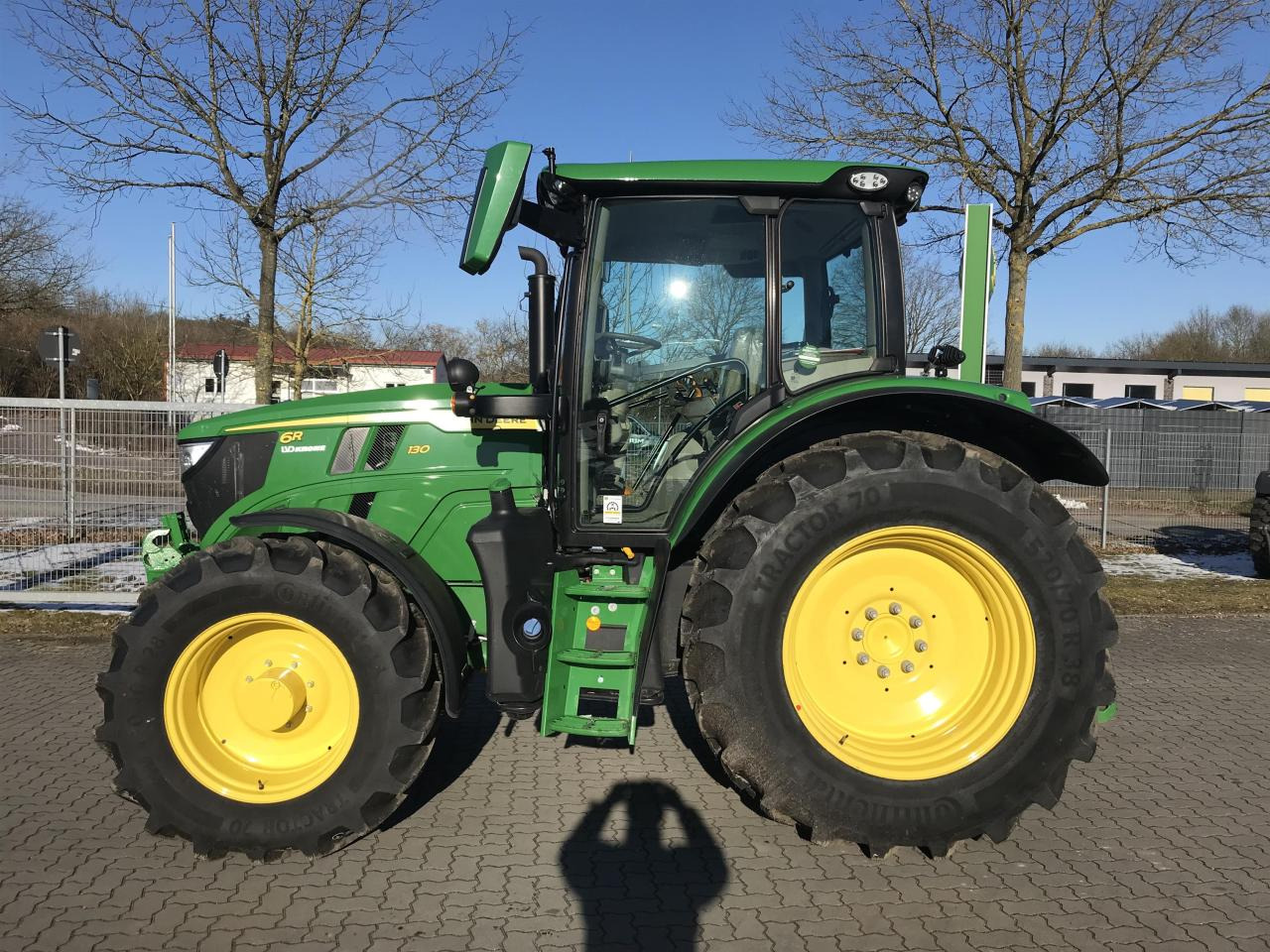 John Deere 6R 130 - Трактор: снимка 3 John Deere 6R 130 - Трактор: снимка 3