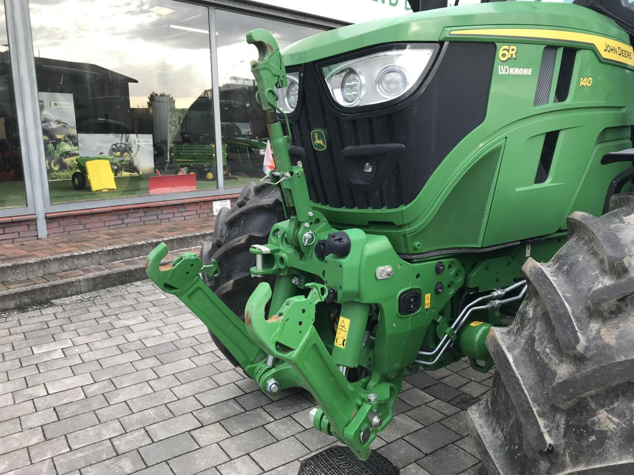 John Deere 6R 140 - Трактор: снимка 1 John Deere 6R 140 - Трактор: снимка 1