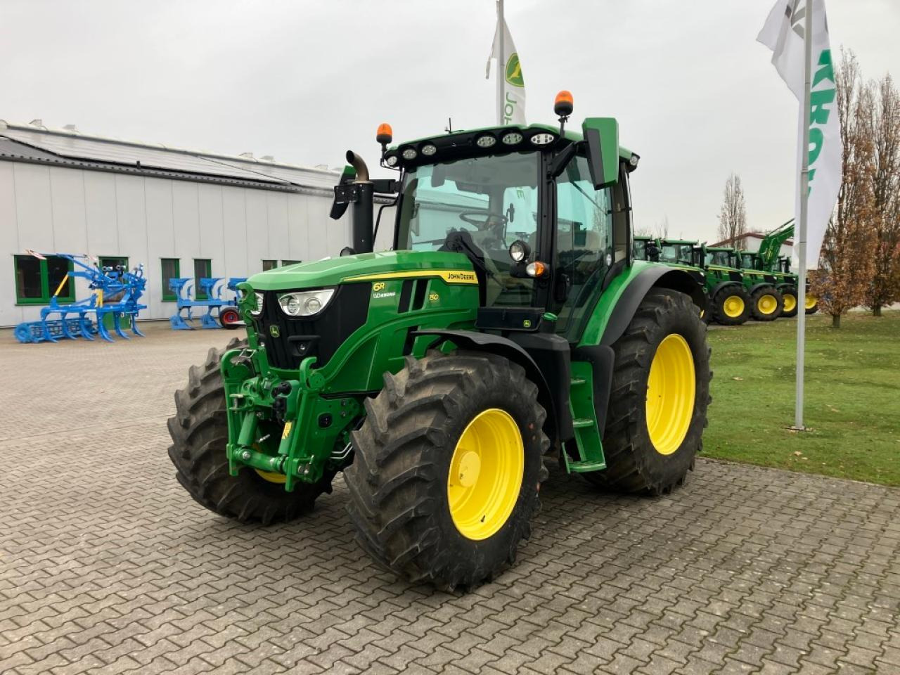 John Deere 6R 150 - Трактор: снимка 3 John Deere 6R 150 - Трактор: снимка 3