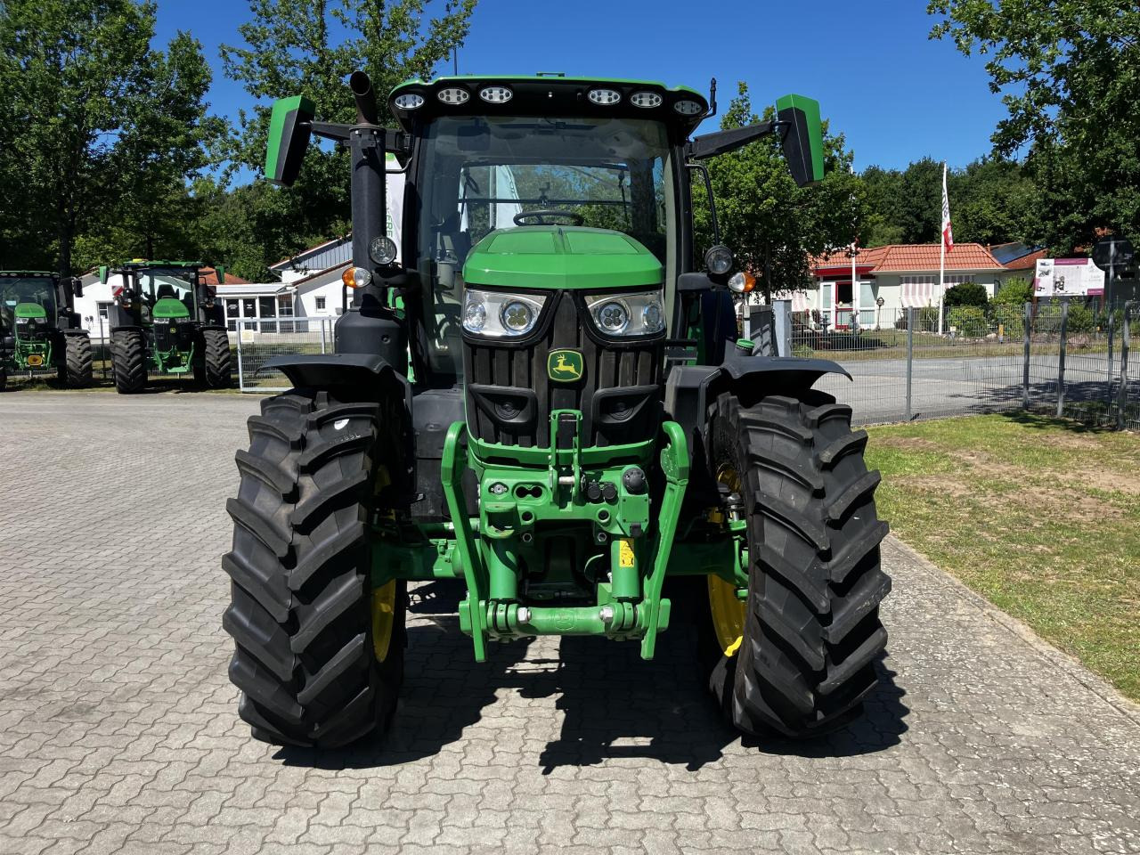 John Deere 6R 155 - Трактор: снимка 3 John Deere 6R 155 - Трактор: снимка 3
