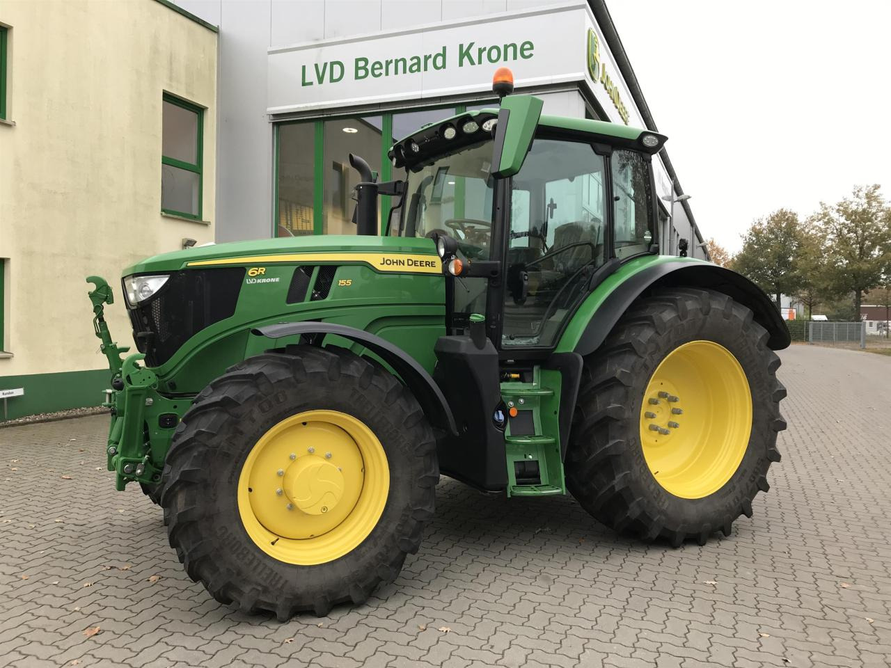 John Deere 6R 155 - Трактор: снимка 1 John Deere 6R 155 - Трактор: снимка 1