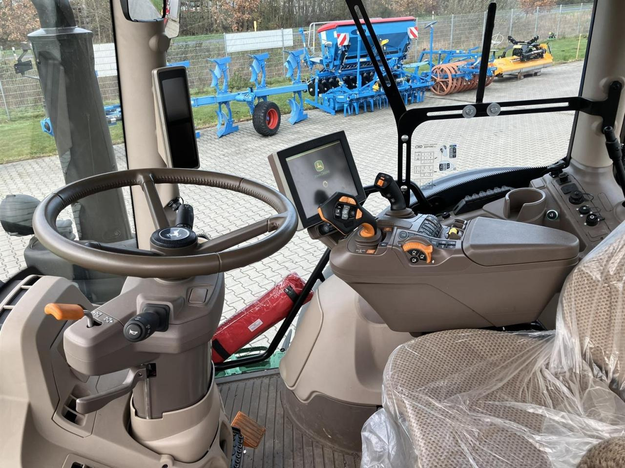 John Deere 6R 185 - Трактор: снимка 5 John Deere 6R 185 - Трактор: снимка 5