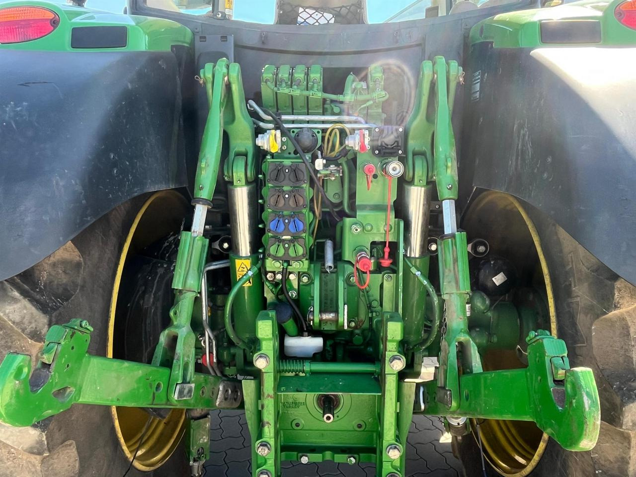 John Deere 6R 185 - Трактор: снимка 5 John Deere 6R 185 - Трактор: снимка 5
