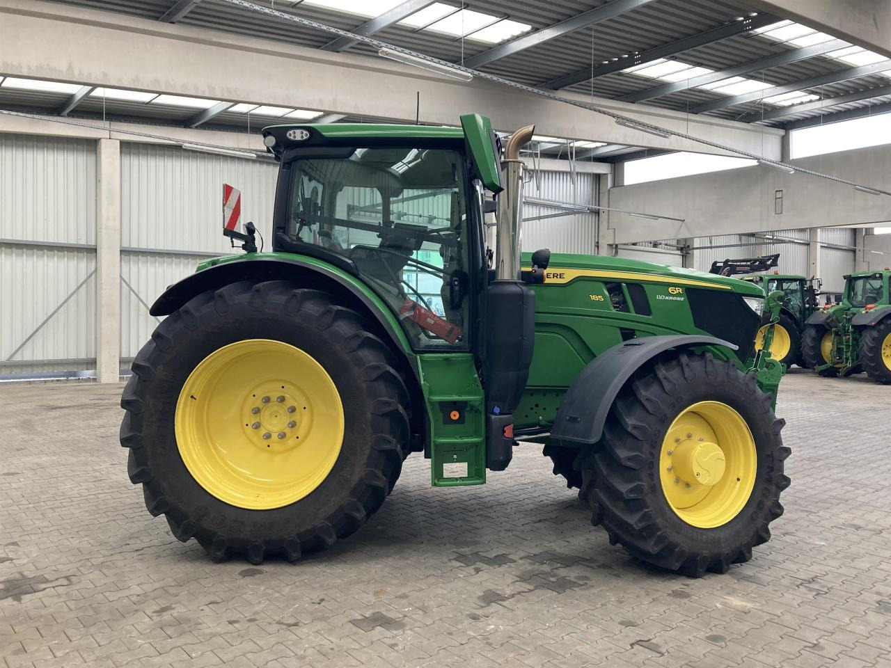 John Deere 6R 185 - Трактор: снимка 5 John Deere 6R 185 - Трактор: снимка 5