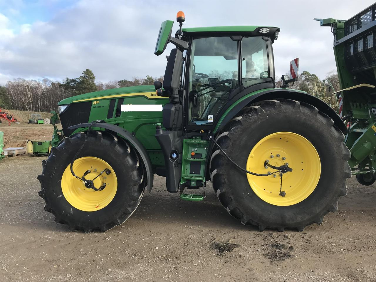 John Deere 6R 250 - Трактор: снимка 1 John Deere 6R 250 - Трактор: снимка 1