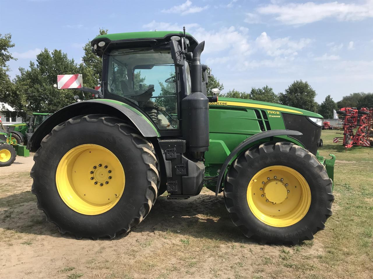 John Deere 7310R - Трактор: снимка 2 John Deere 7310R - Трактор: снимка 2