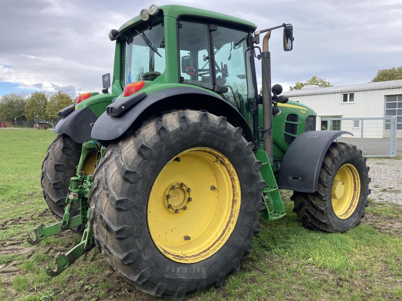 John Deere 7430 - Трактор: снимка 5 John Deere 7430 - Трактор: снимка 5