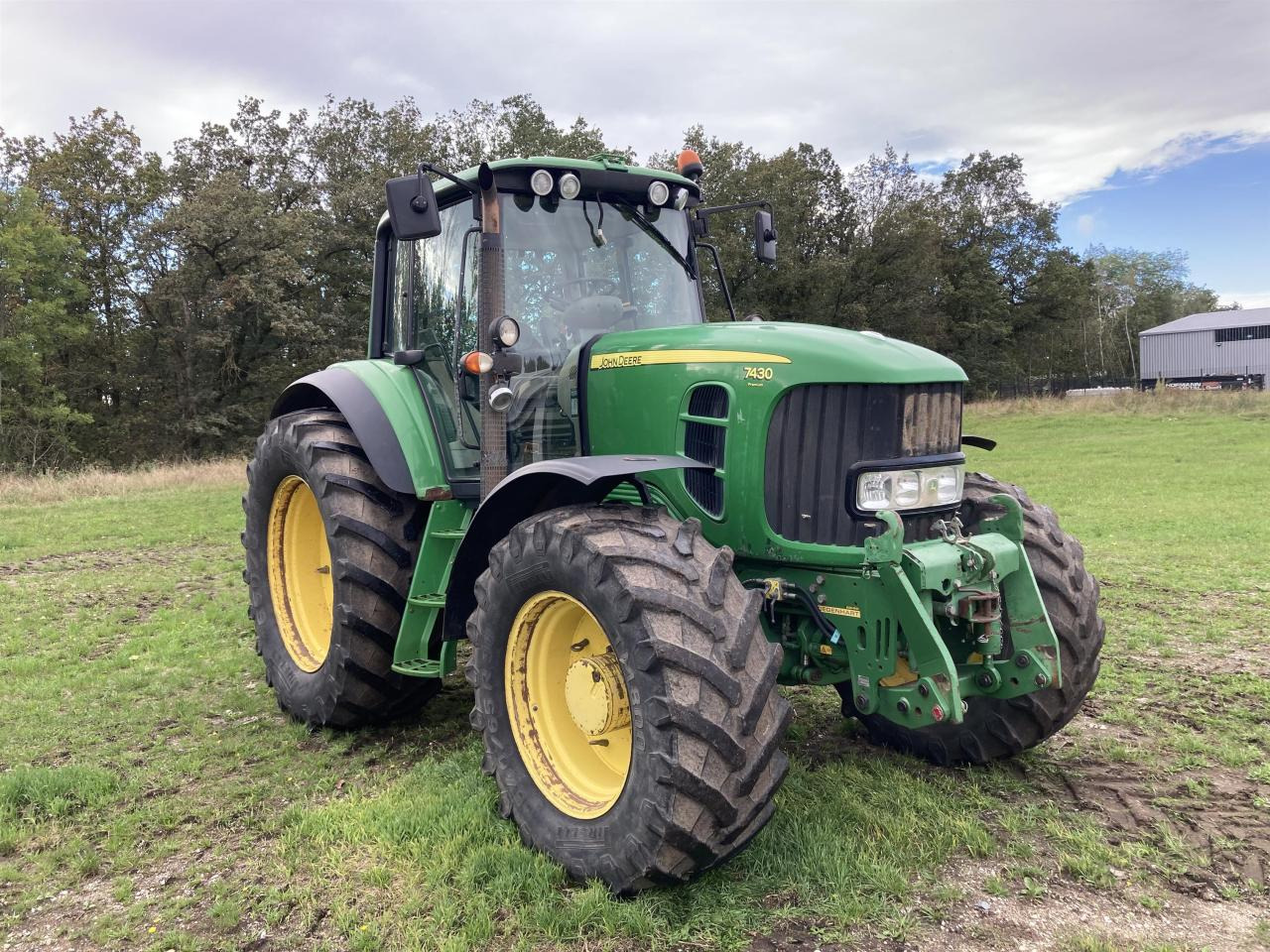 John Deere 7430 - Трактор: снимка 3 John Deere 7430 - Трактор: снимка 3