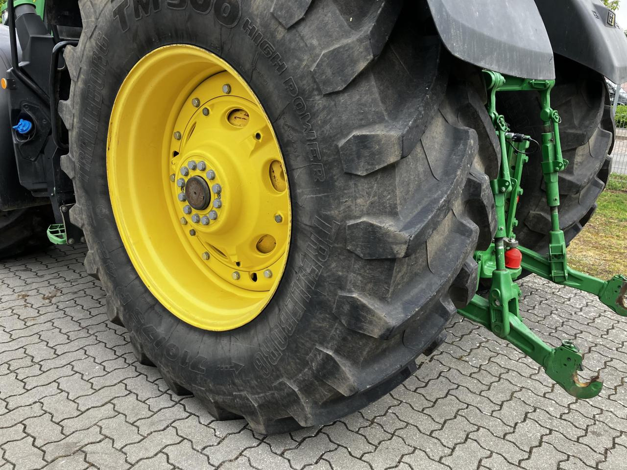 Трактор John Deere 7R 310: снимка 12